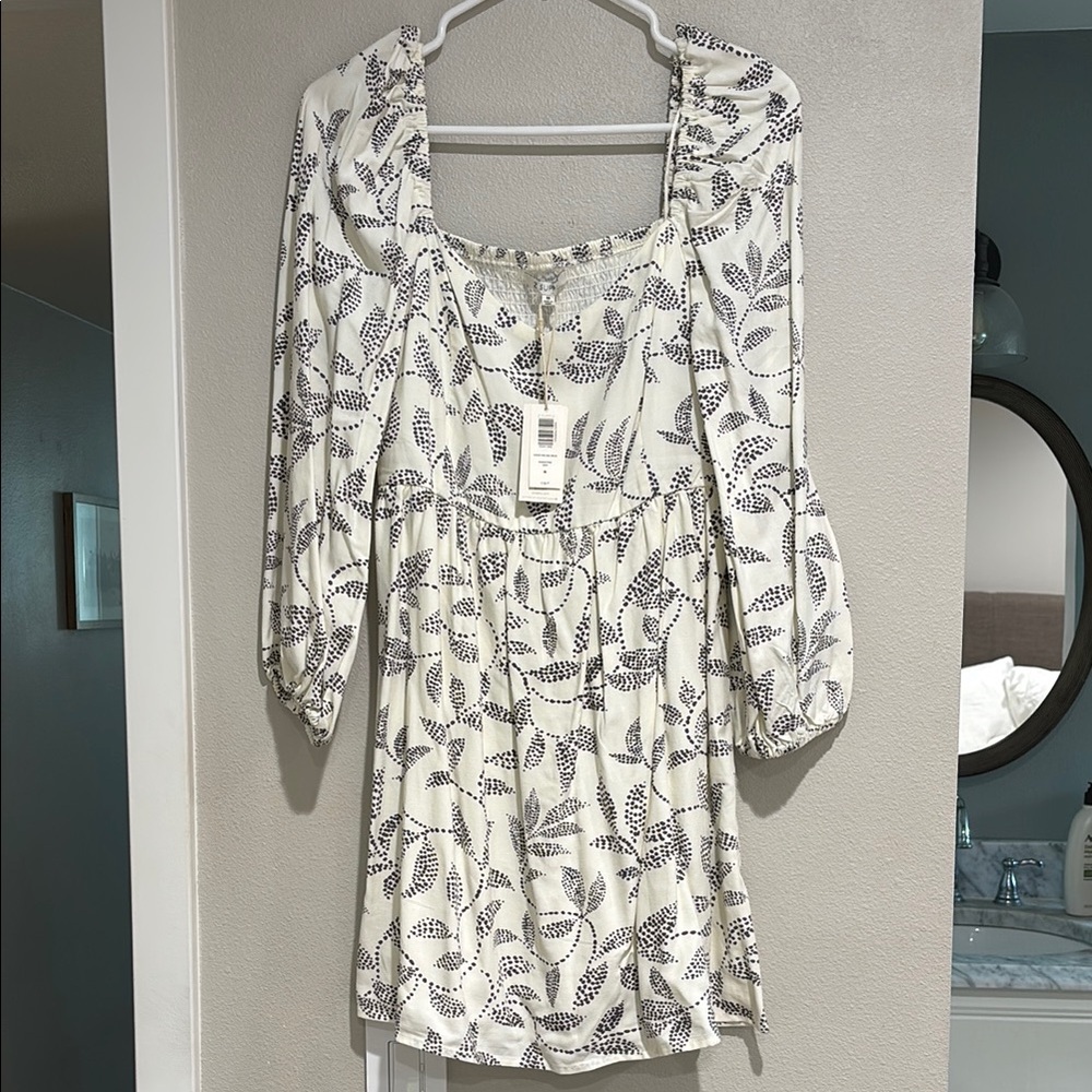Z Supply NWT Puffed Sleeve Dress.